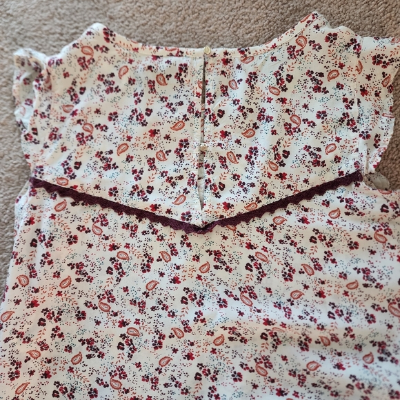 A&F ruffle top - Picture 4 of 4